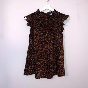 Floral flounce sleeve top